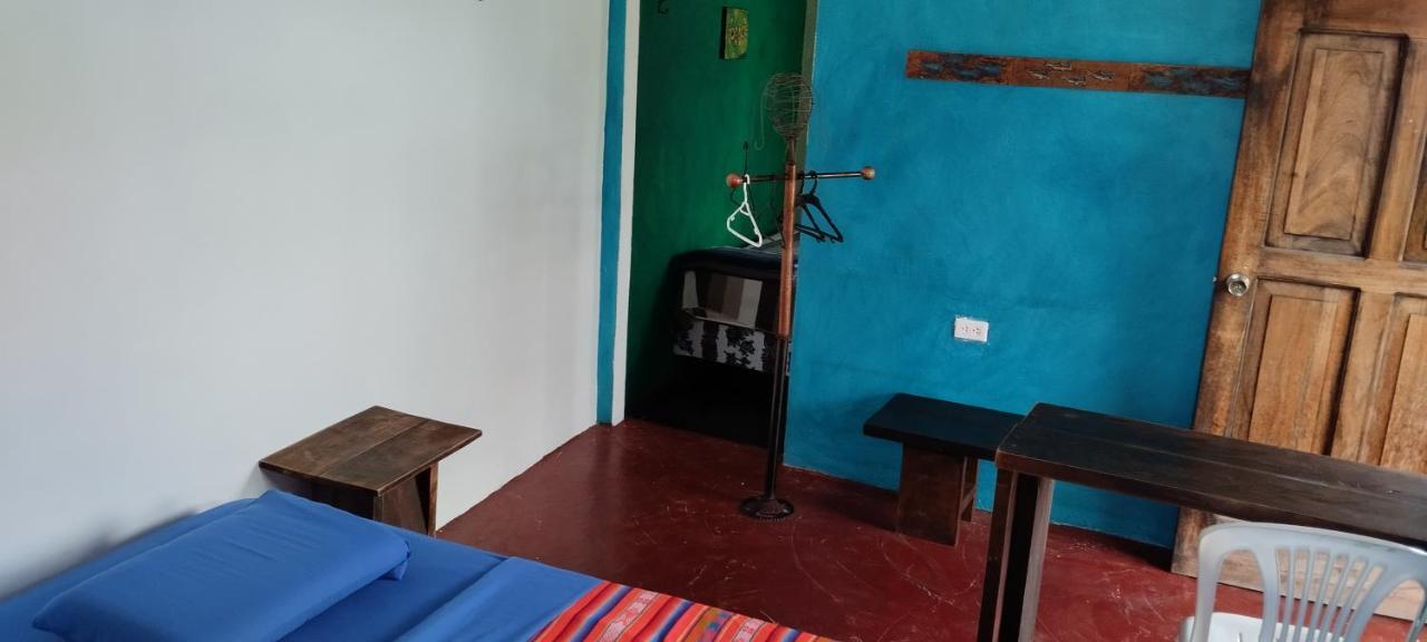 Galapagos Morning Glory Hostel Puerto Ayora  Εξωτερικό φωτογραφία