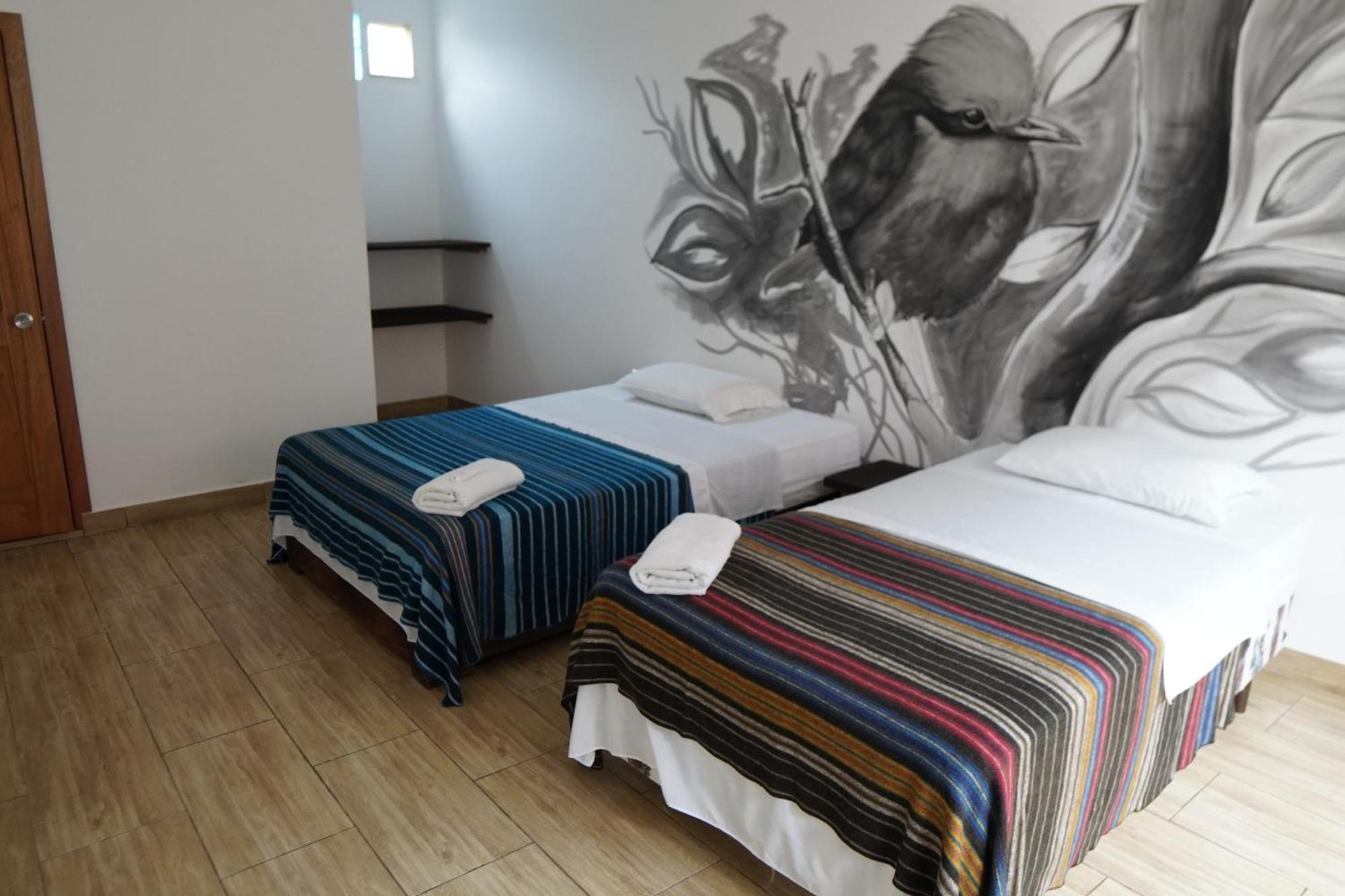 Galapagos Morning Glory Hostel Puerto Ayora  Εξωτερικό φωτογραφία