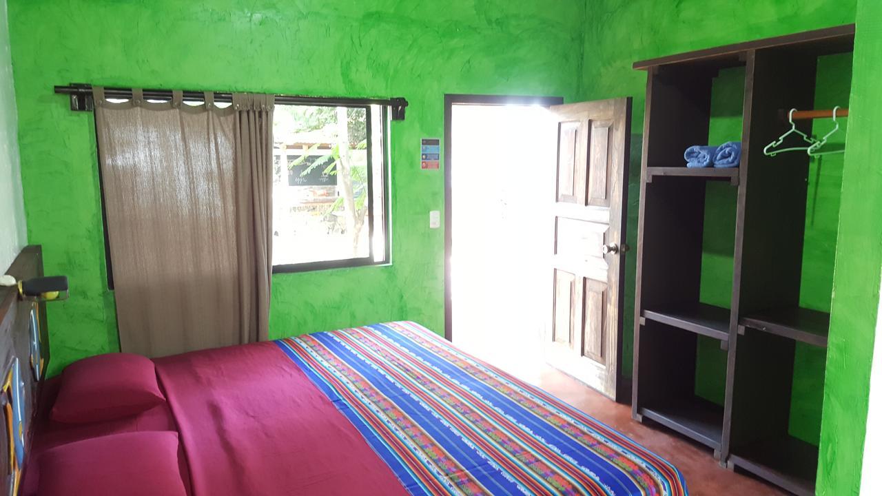 Galapagos Morning Glory Hostel Puerto Ayora  Εξωτερικό φωτογραφία